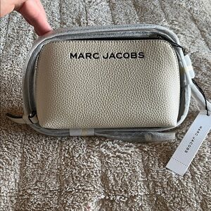 NWT $140 Marc Jacobs Leather Crossbody Bag Marshmallow Silver